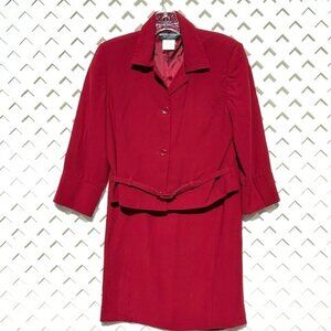 BEAUTIFUL BENARD HOLTZMAN CRANBERRY RED SUIT SKIRT SET WITH BELT AND POCKETS
